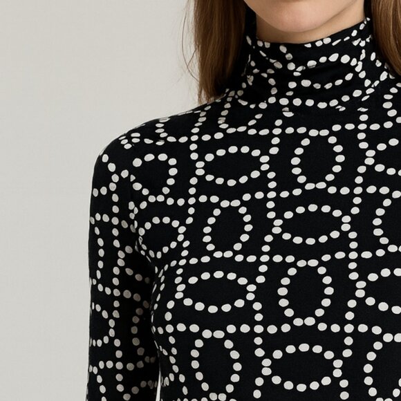 NWOT H&M Black & White Contemporary Modal Fitted Turtleneck Top - Picture 2 of 5